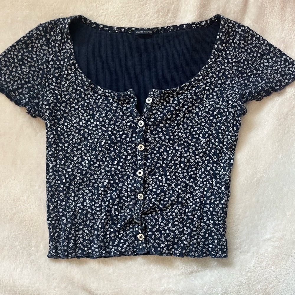 BRANDY MELVILLE FLORAL CROP TOP